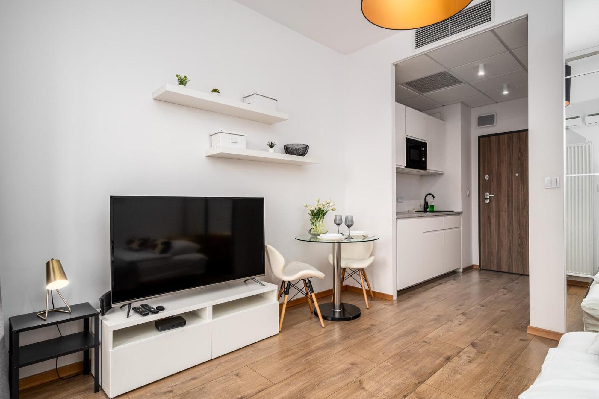 Prymasa Tysiaclecia 83A Free Garage By Perfect Apart Варшава Экстерьер фото